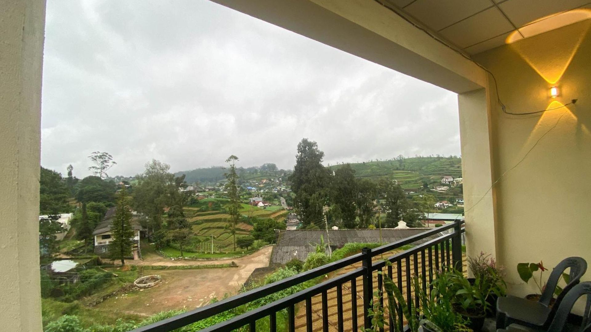 S And D * Nuwara Eliya