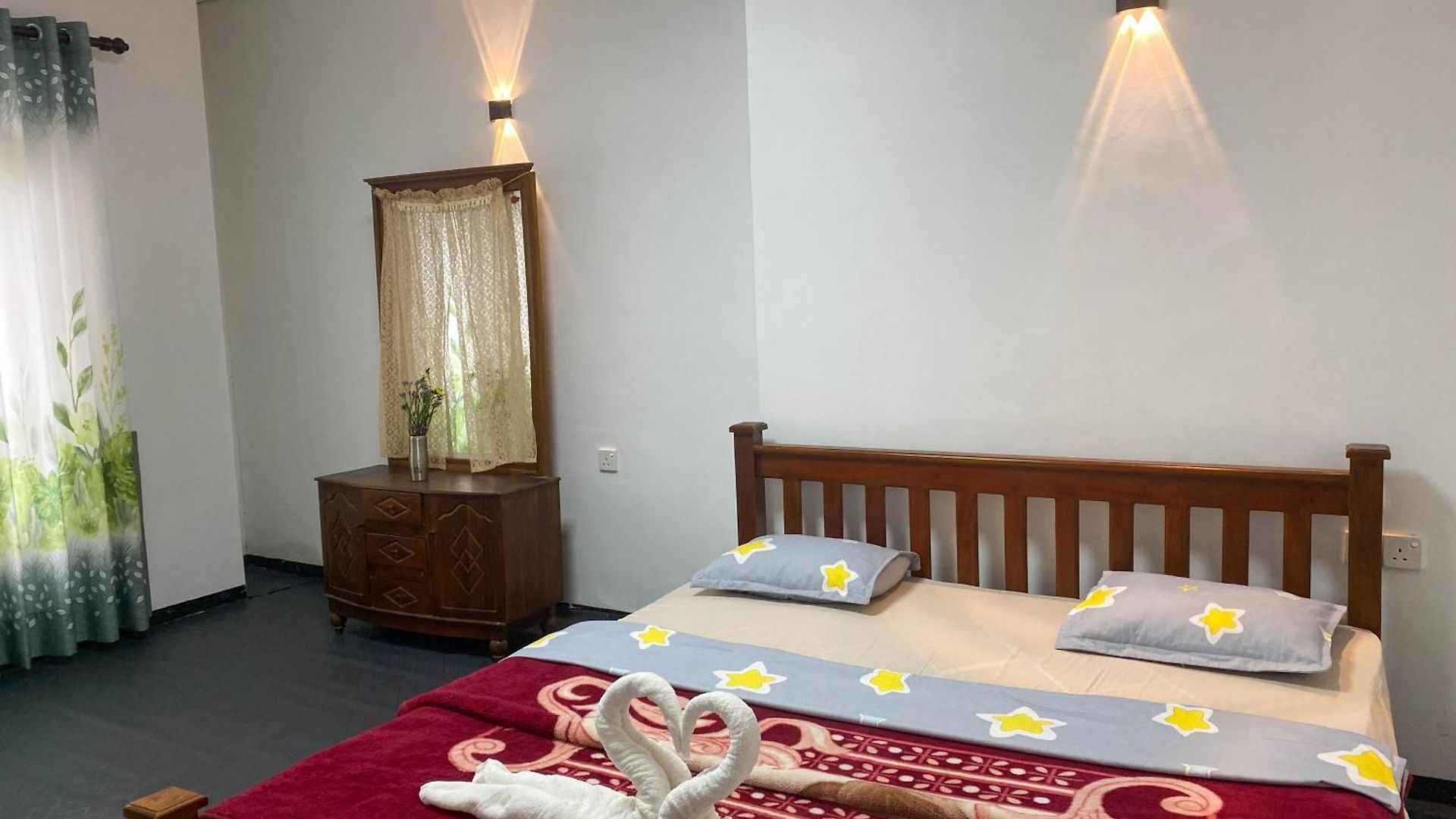 Homestay S And D *
