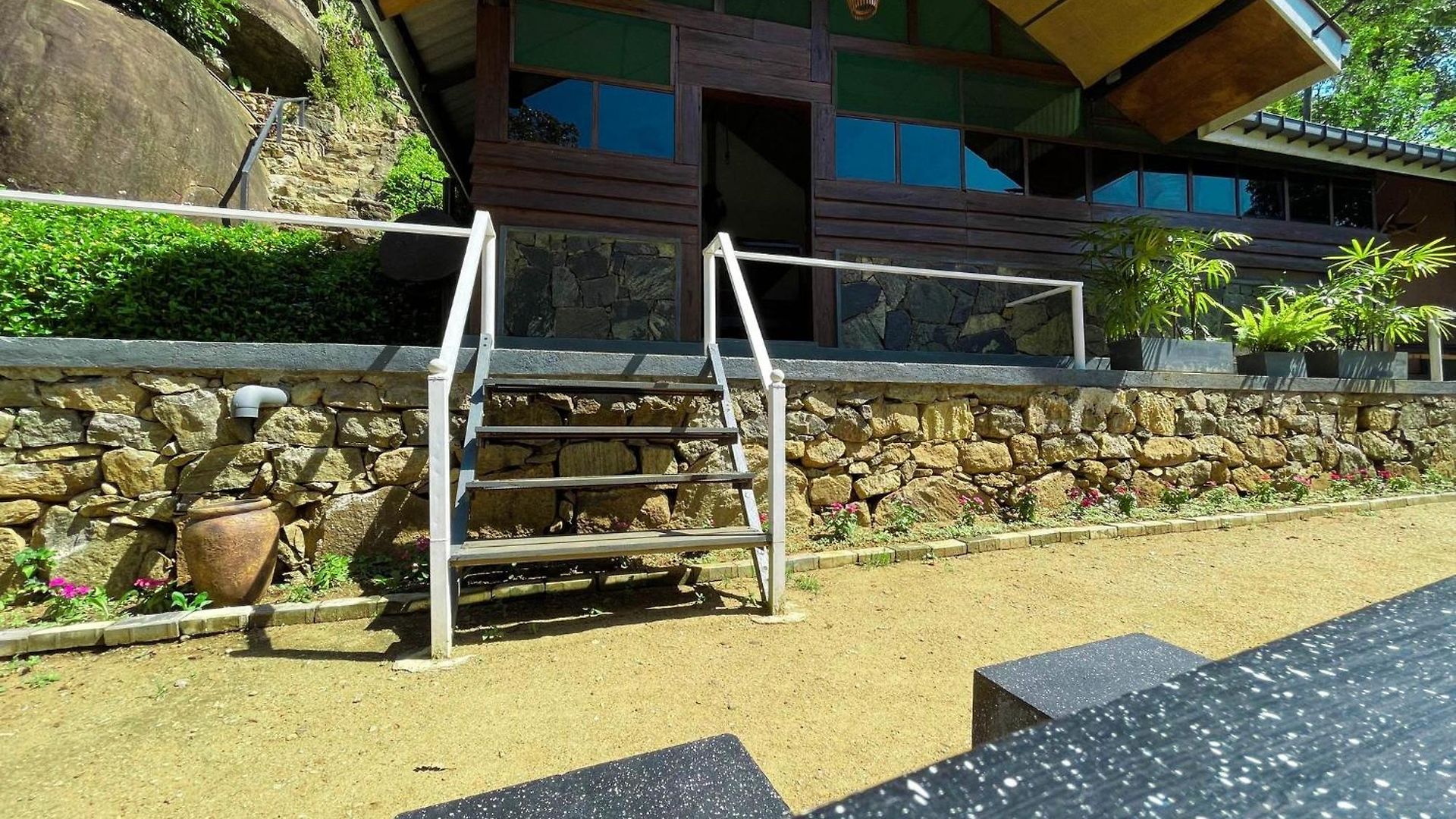 Belihull Guest house