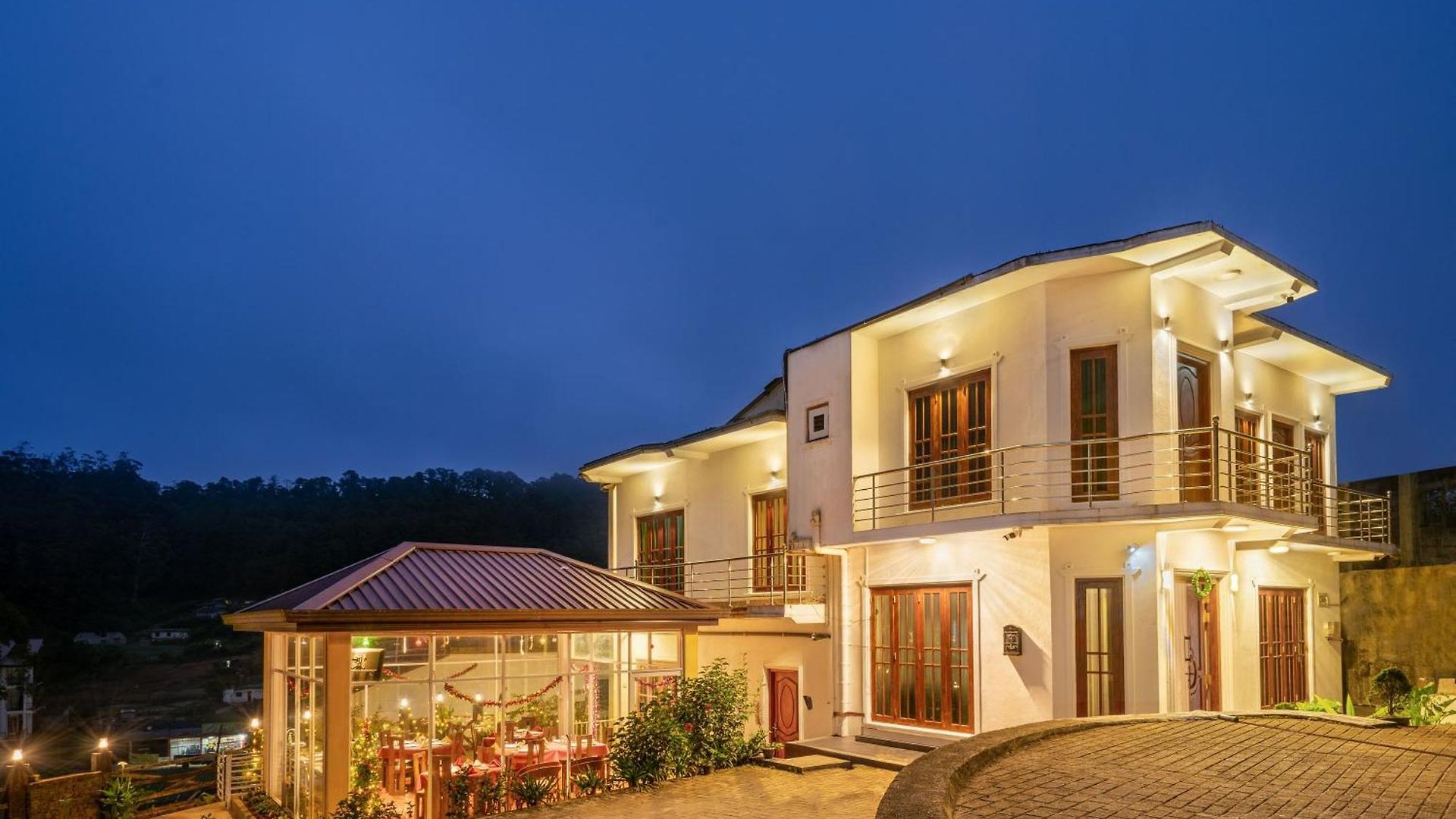 Grand Mellow Villa Nuwara Eliya