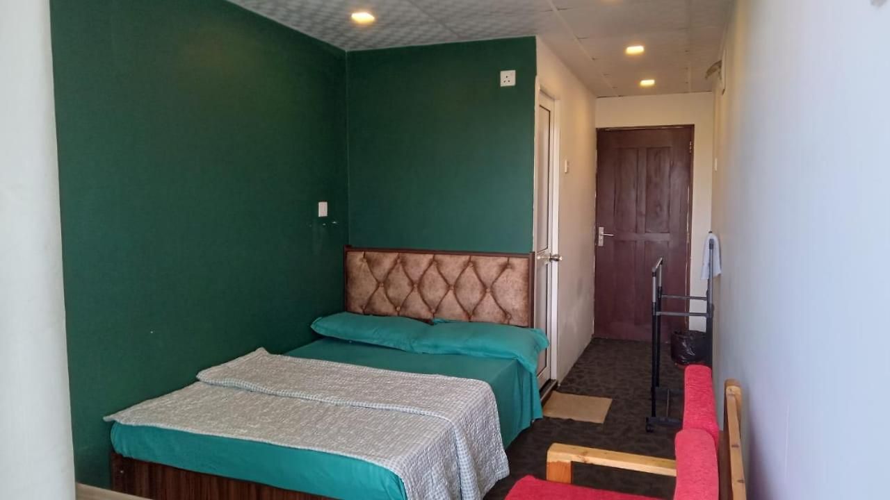 Cozy Hotel *