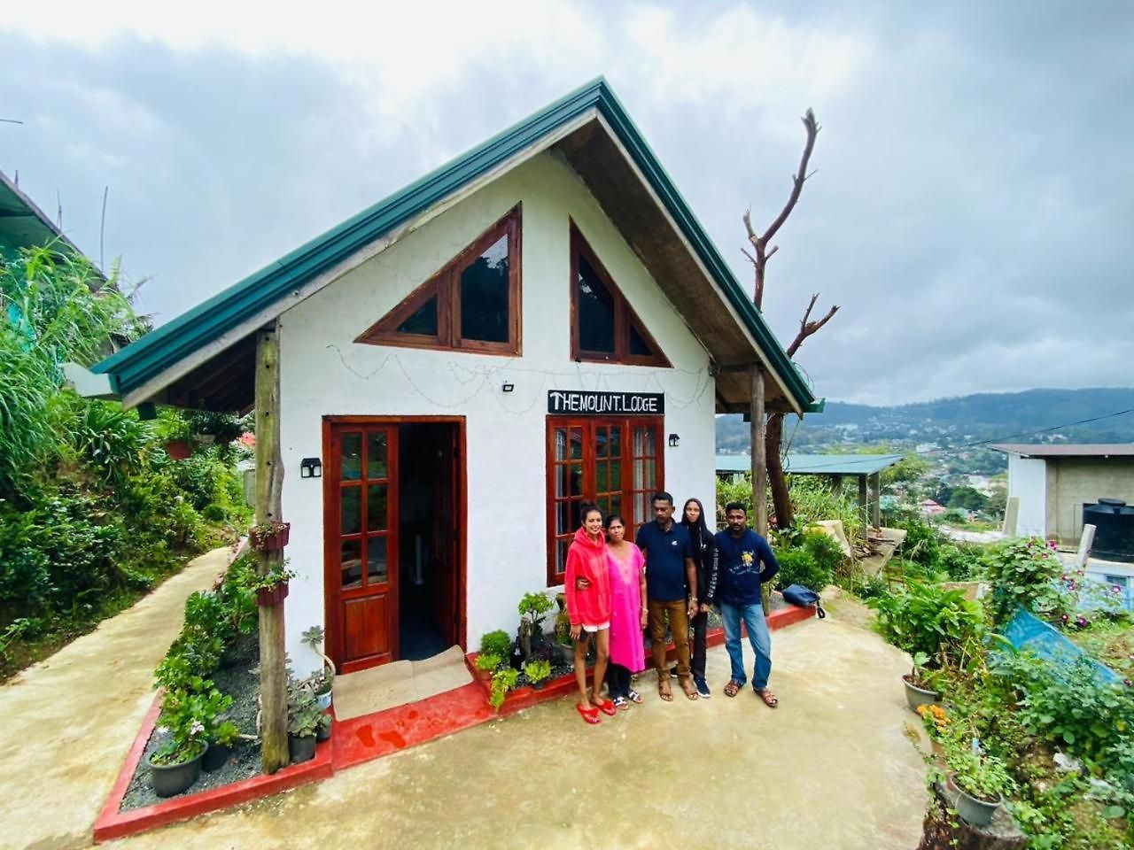 The Mount Lodge