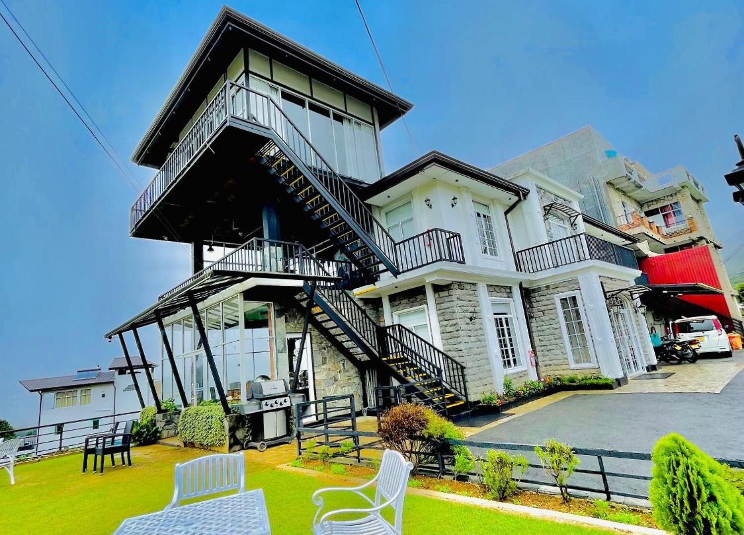 Friendly Hills Hotel 2*