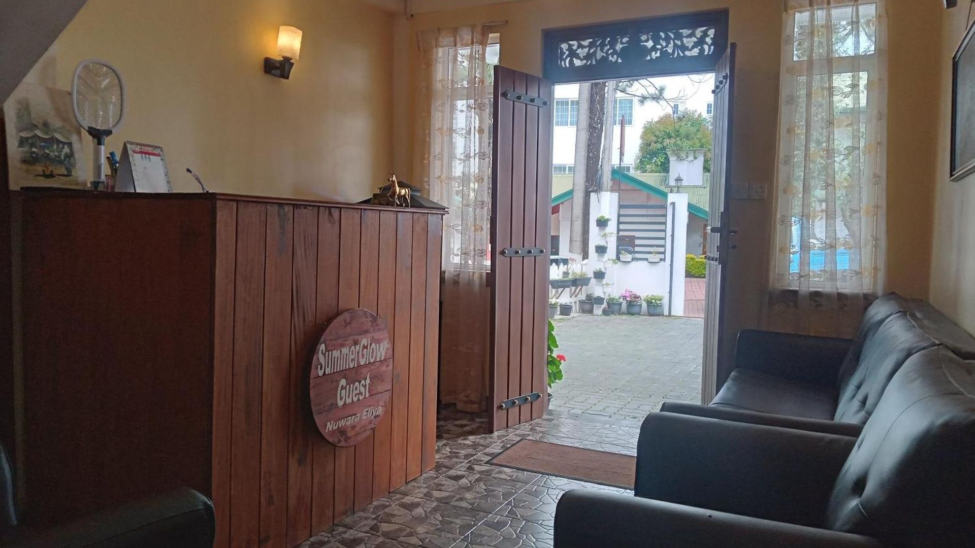 Summer Glow Guest - Nuwara Eliya