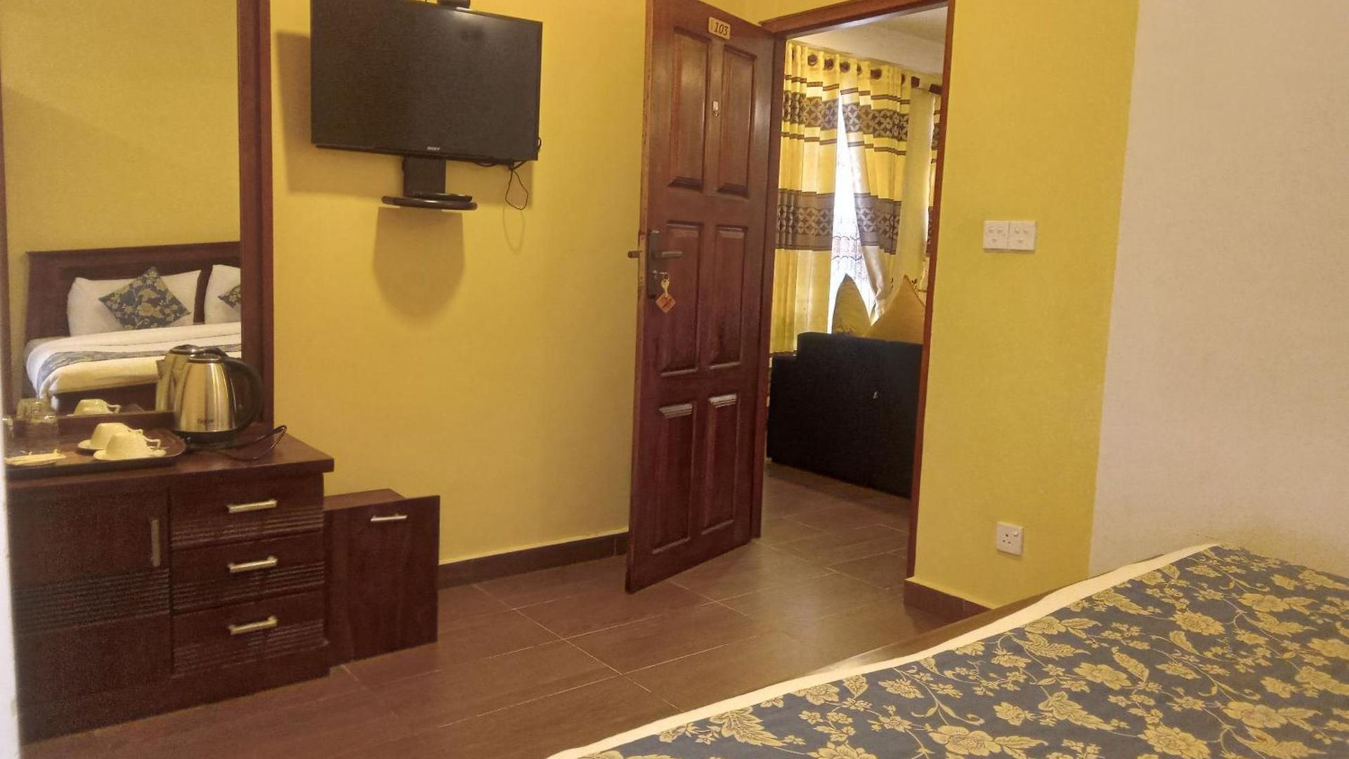 Summer Glow Guest - * Nuwara Eliya