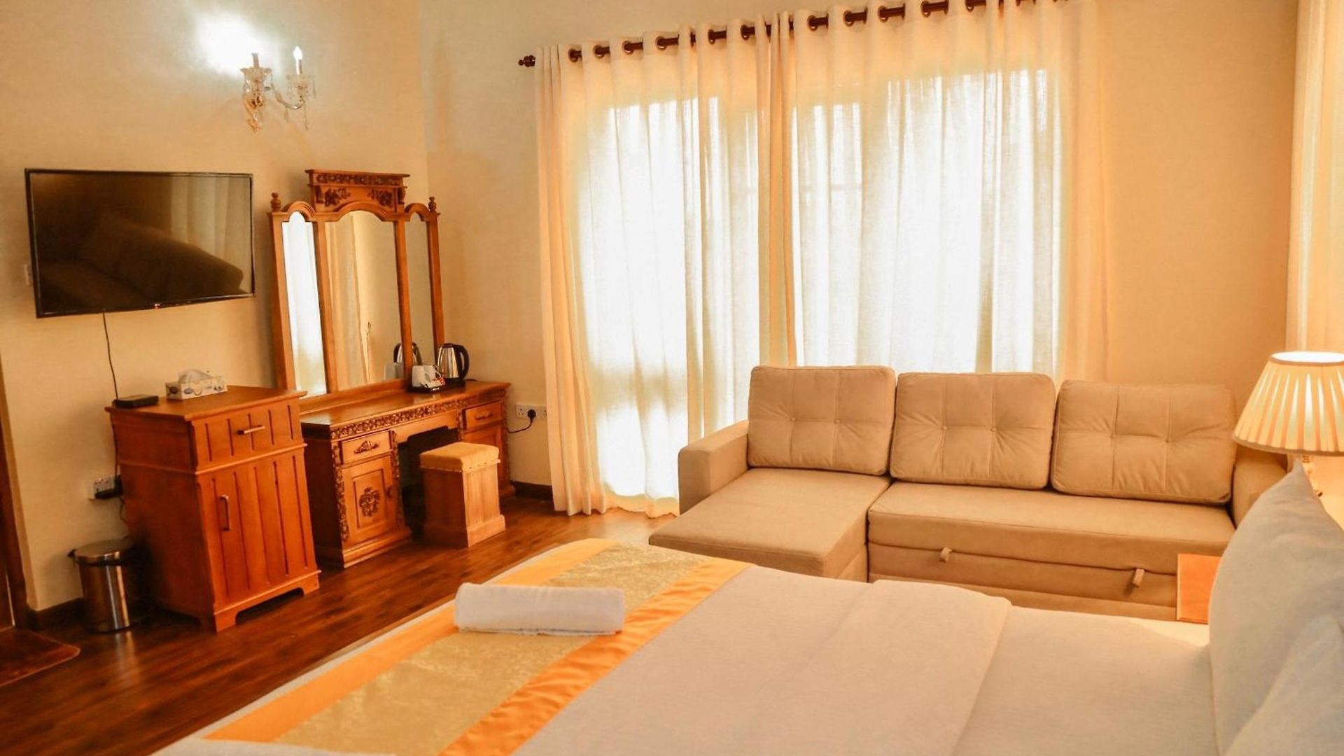 Alben Castle Glenfall Hotel 5*