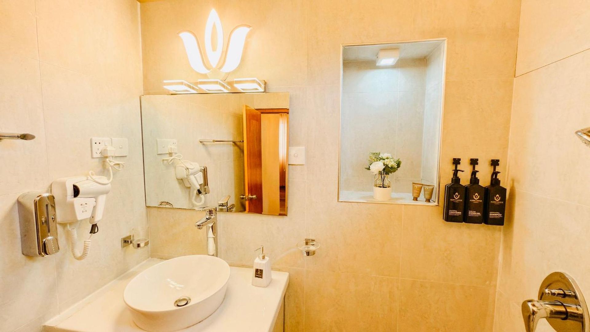 Alben Castle Glenfall Hotel 5*