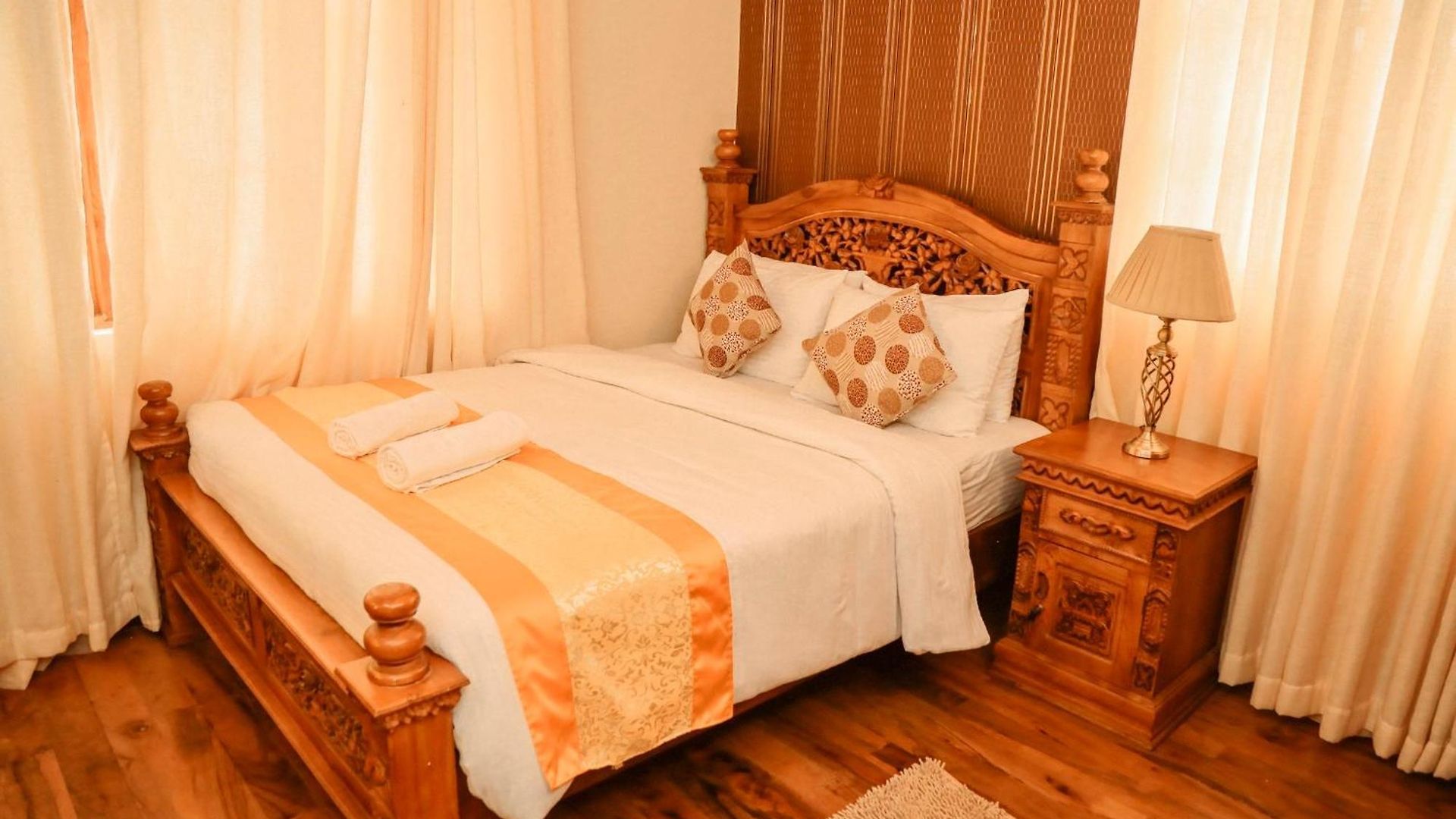 Alben Castle Glenfall Hotel Nuwara Eliya