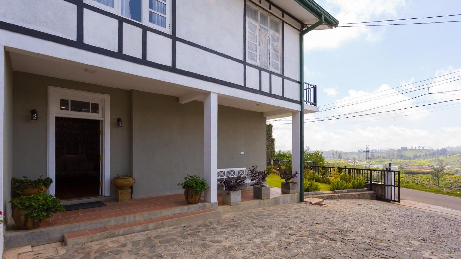 Hotel Lilys Nuwaraeliya 3*