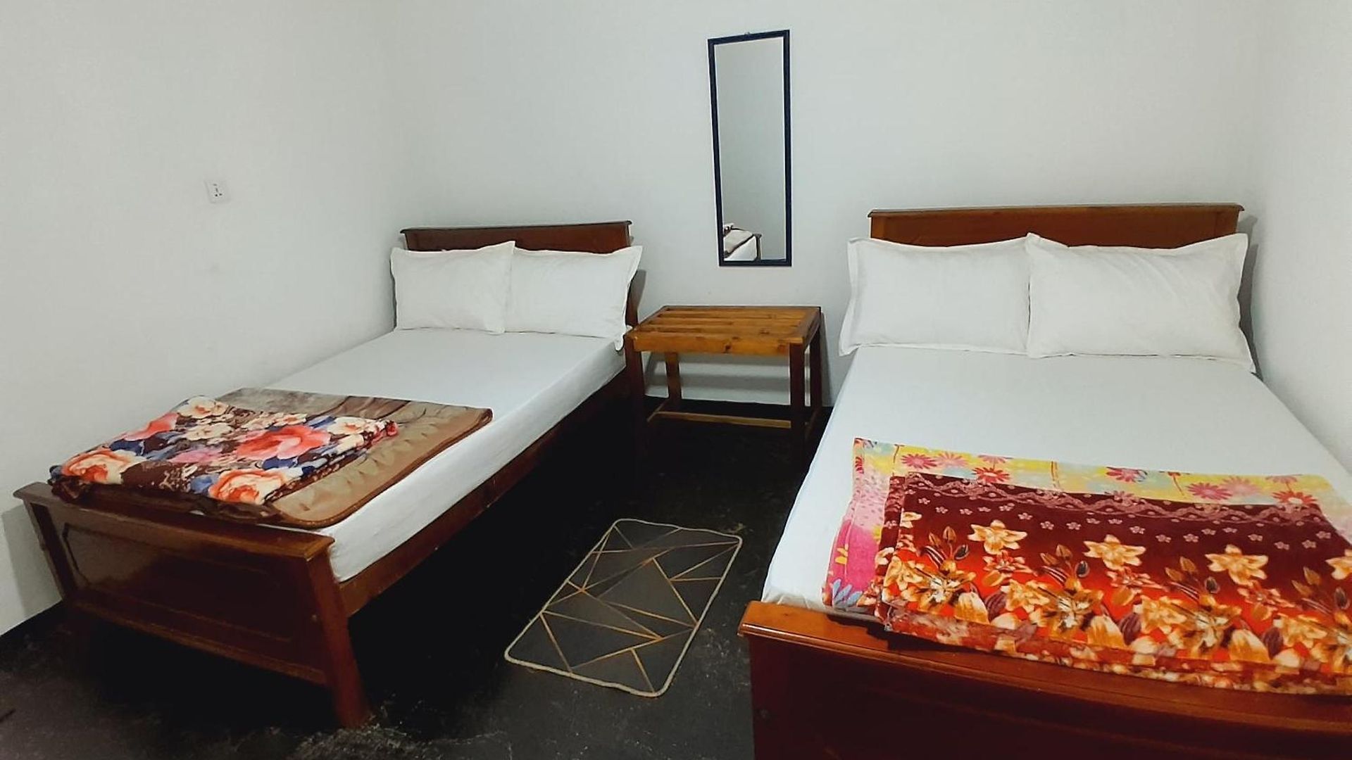 - Hostel Nuwara Eliya