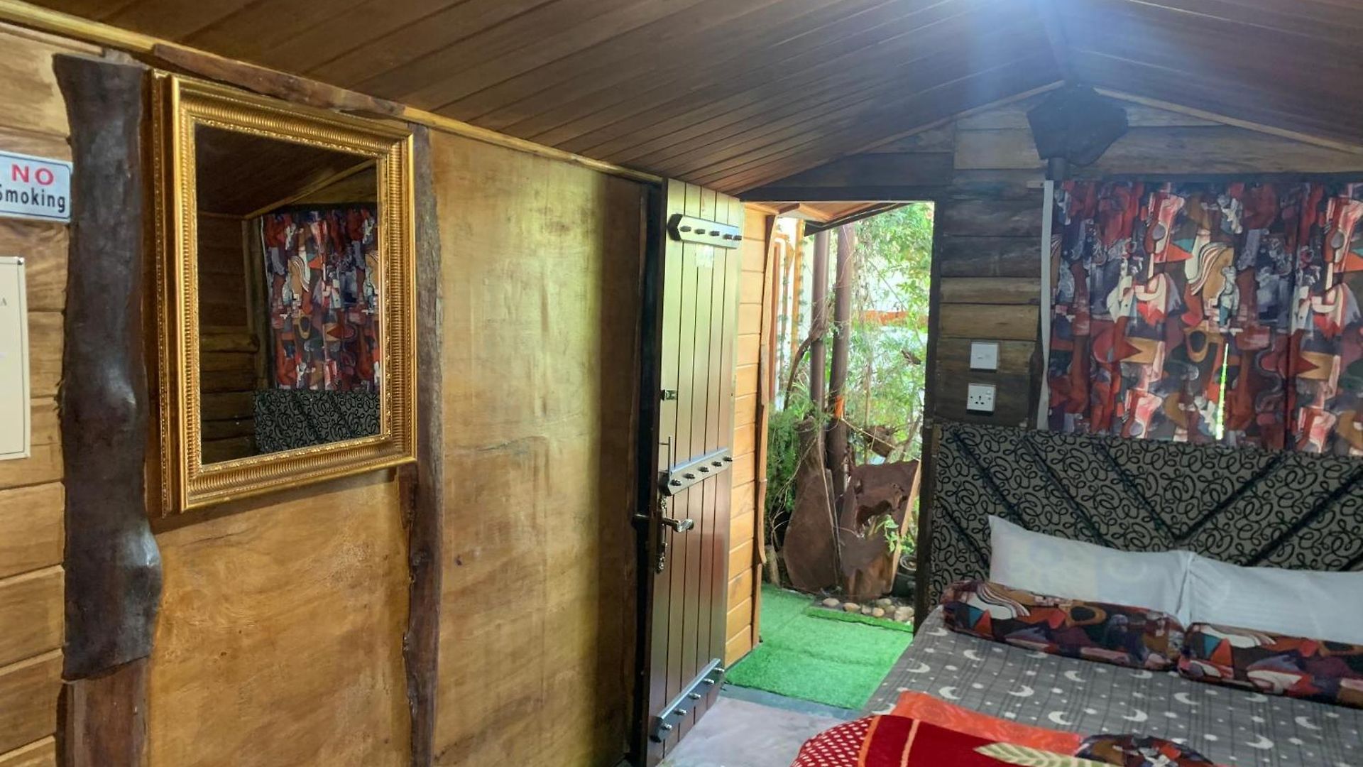 2020 Wooden Homestay *