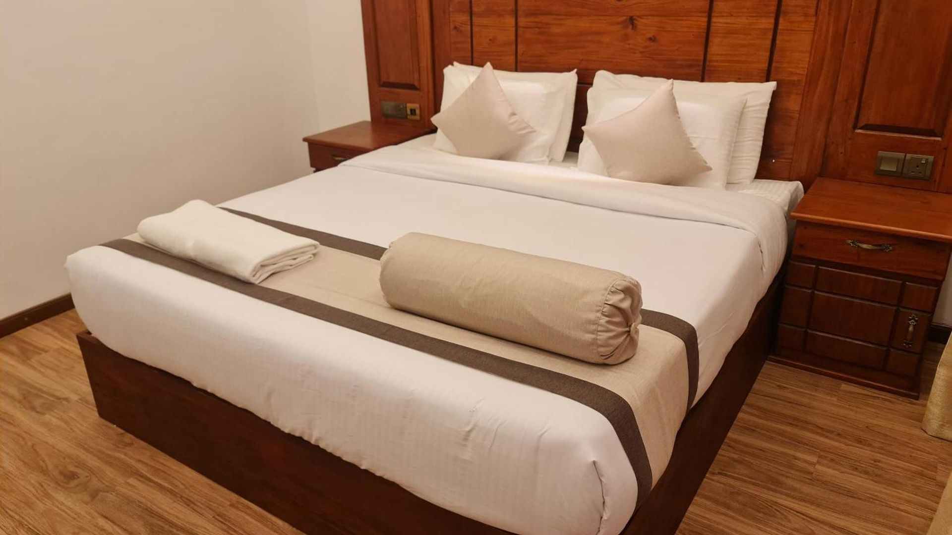 Hotel Rich 4*