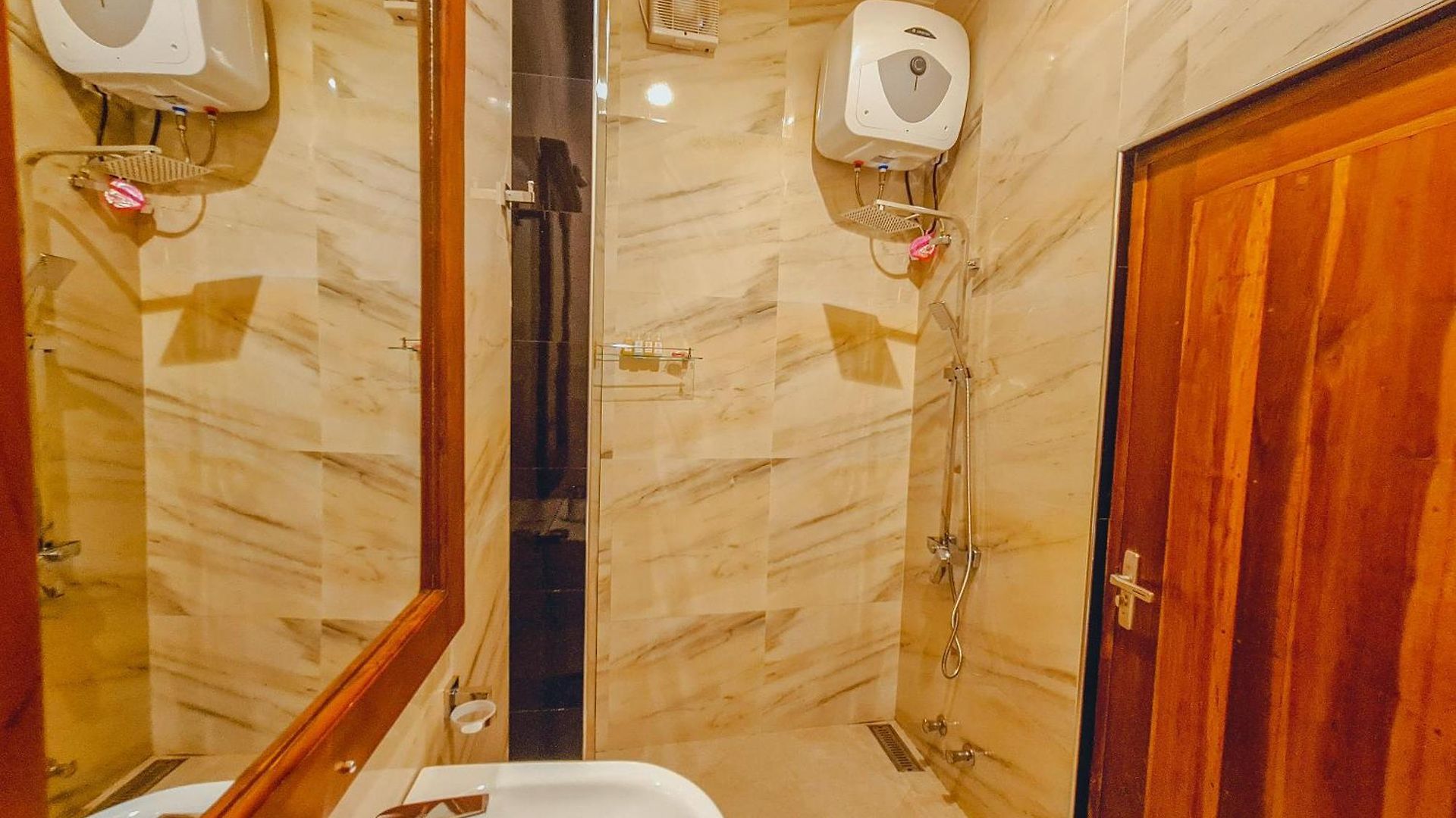 Rich Hotel 4*