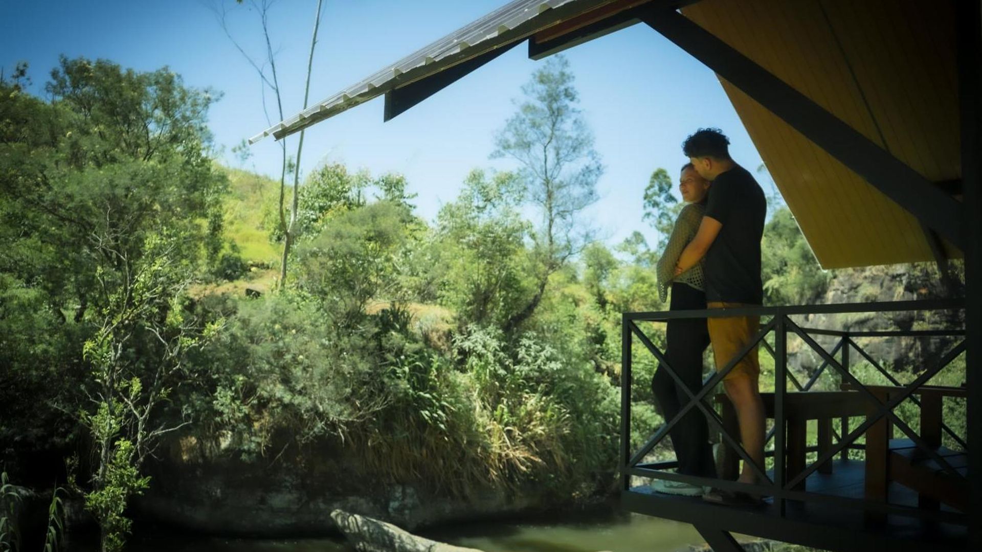 Grounder's River Apartment