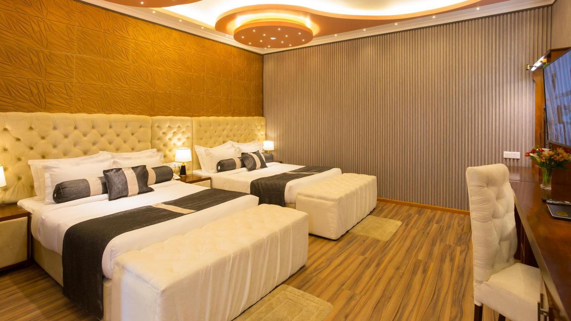 Grand Turf Hotel Nuwara Eliya