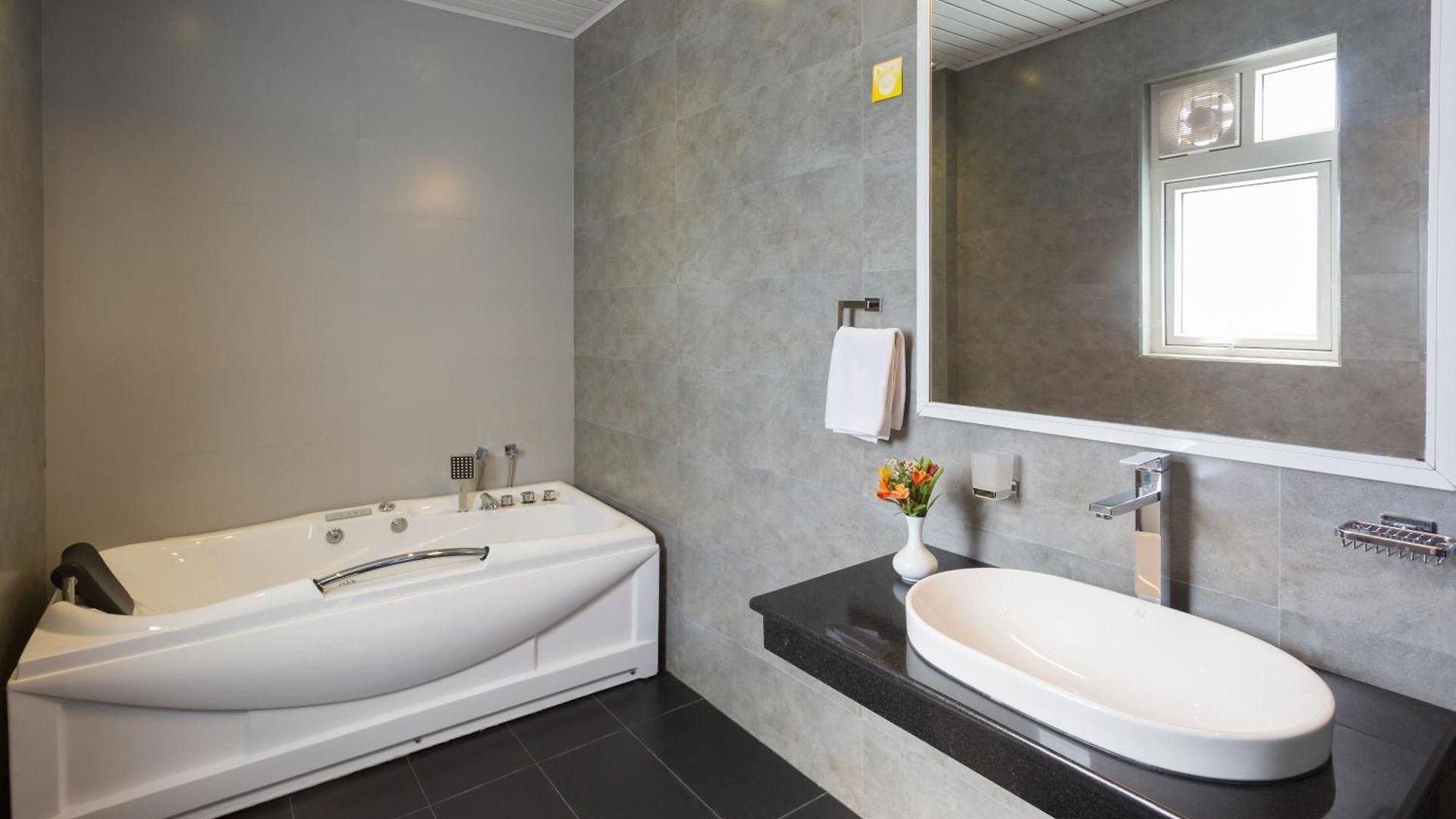 Grand Turf Hotel 5*