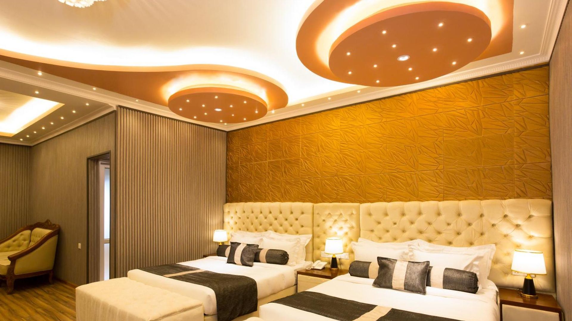 Grand Turf Hotel