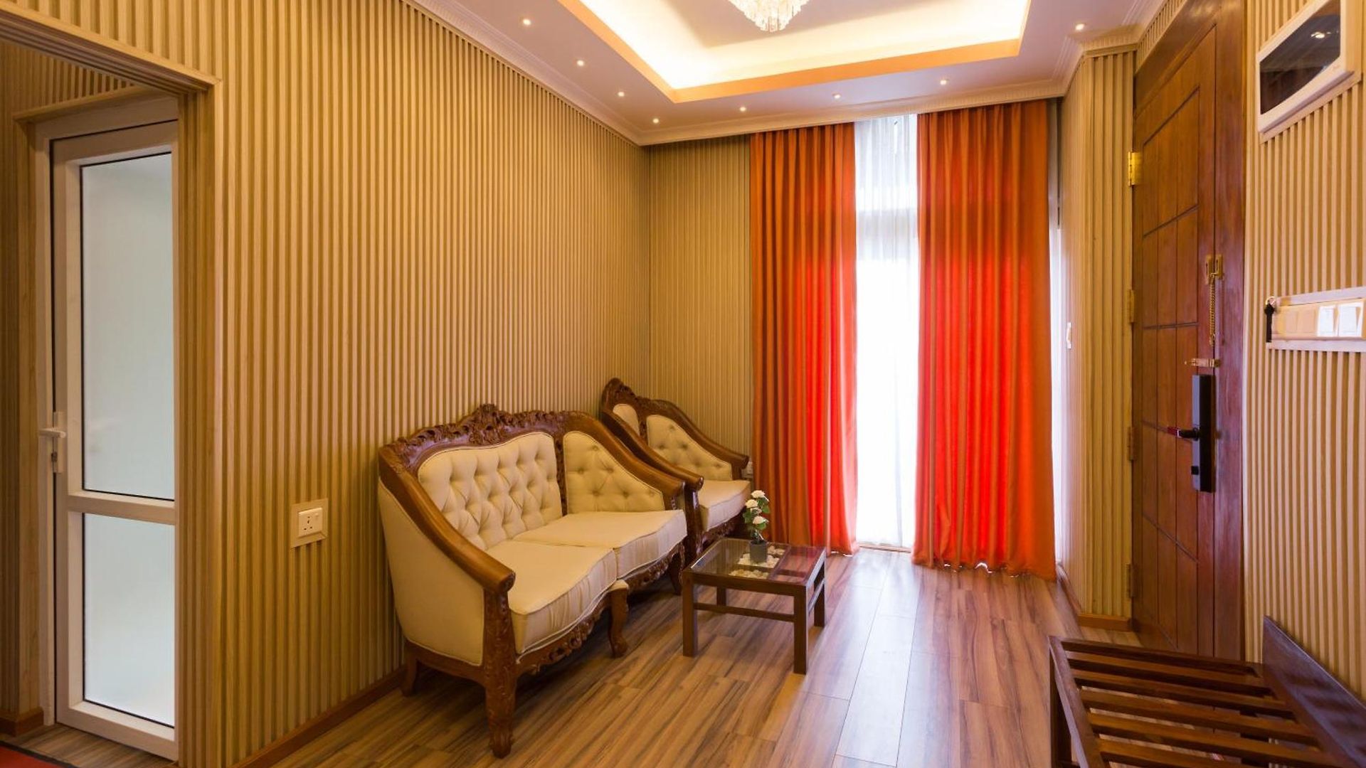 Grand Turf 5* Nuwara Eliya