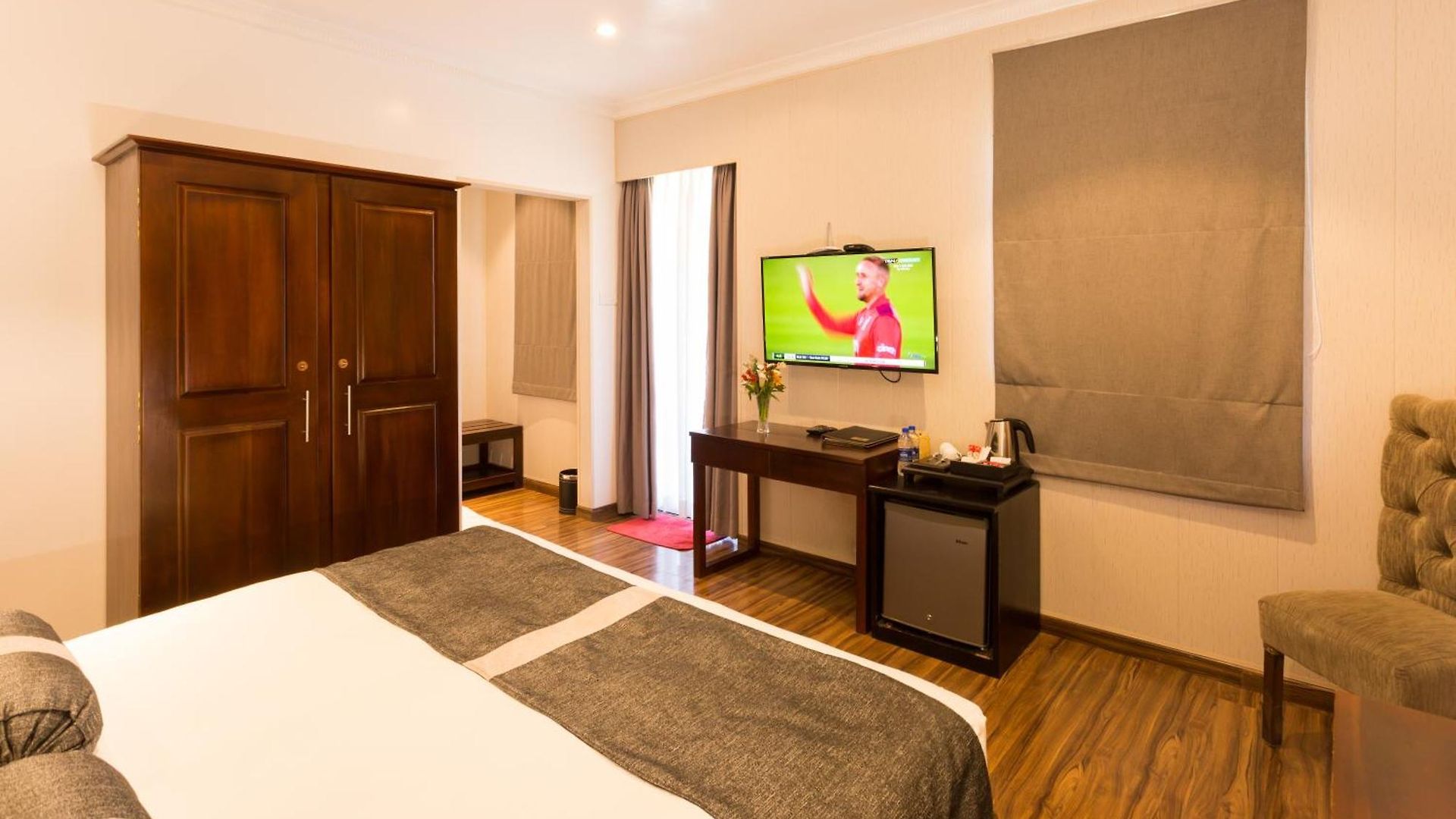 Grand Turf Hotel