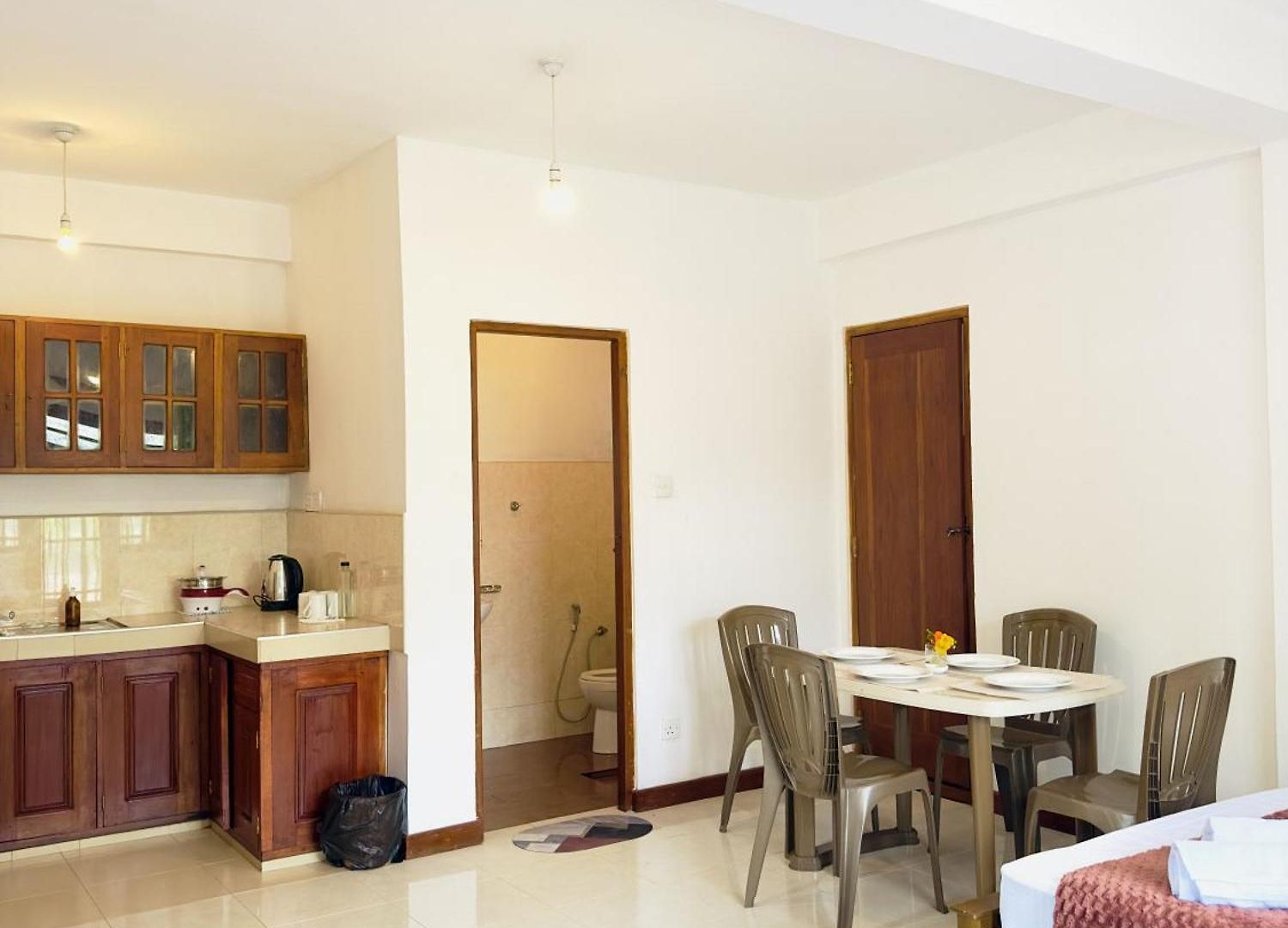 Ceyonra Evermist Bed & Breakfast *
