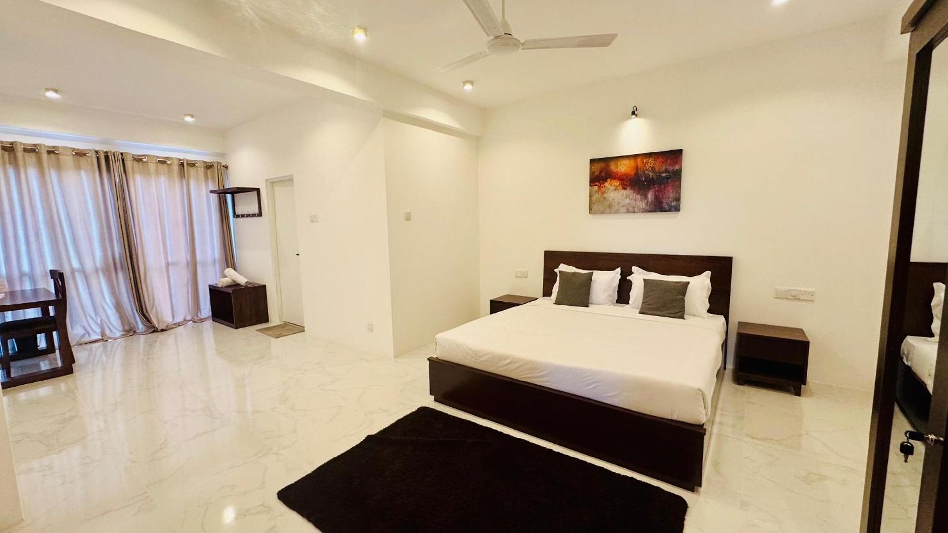 Queens Mount Glen Heights Hotel