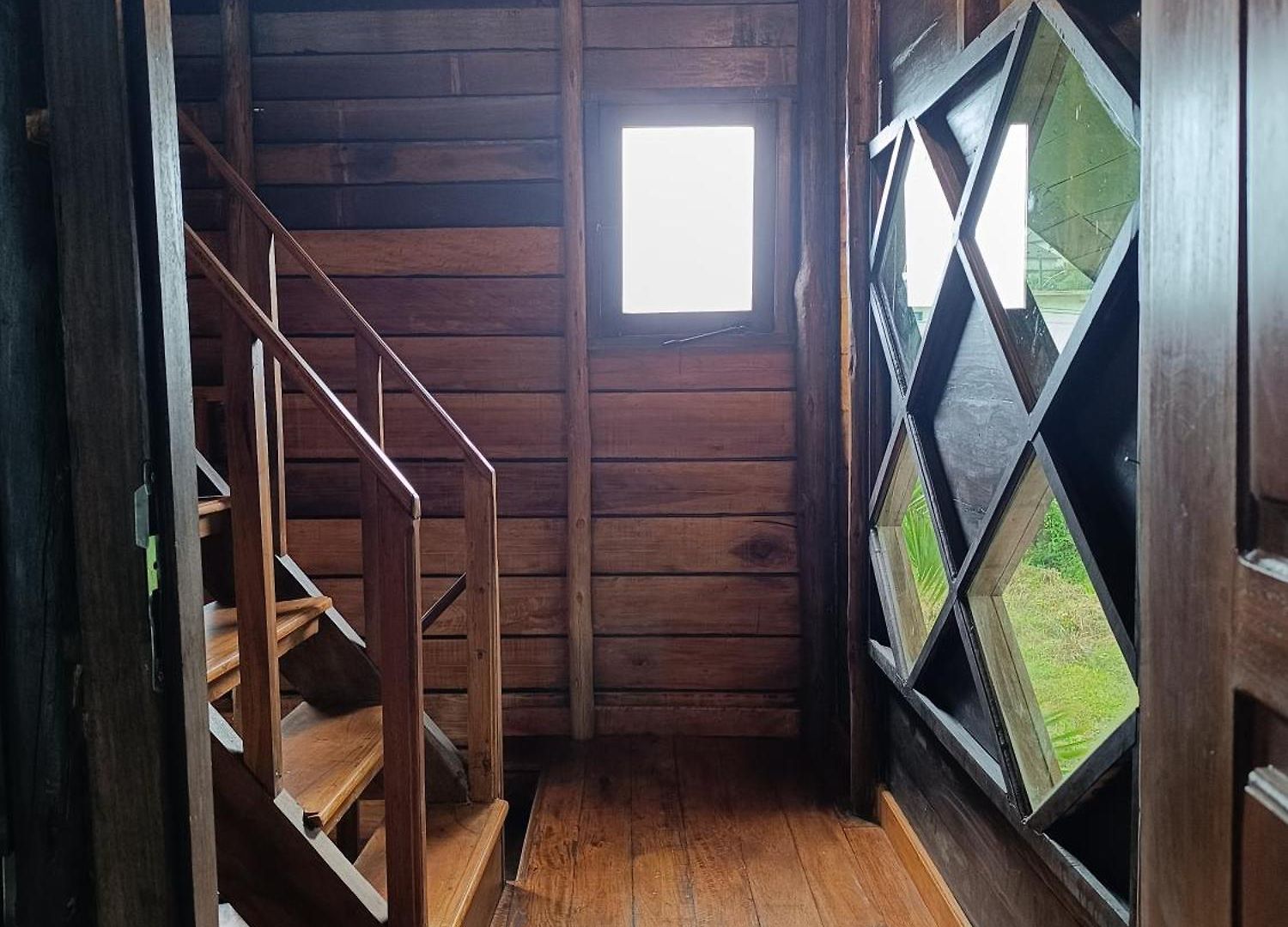 Rc Quirky Wood House