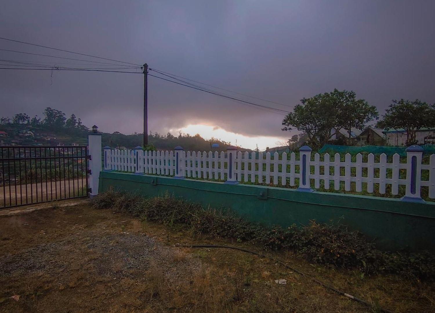 - * Nuwara Eliya