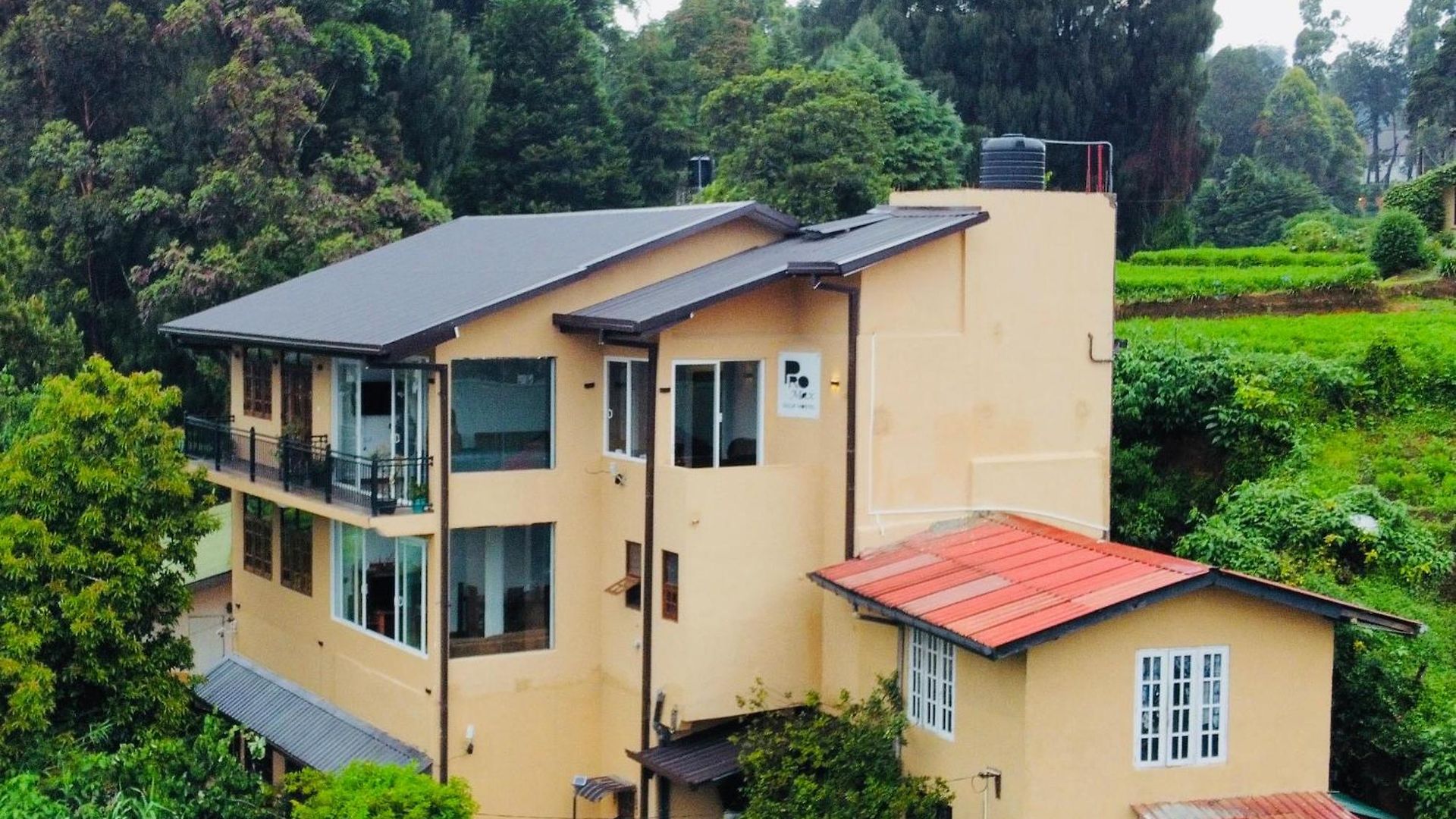Hostel Promax