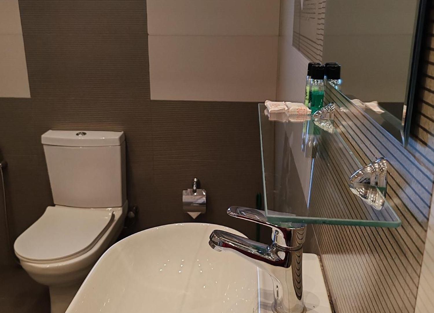 Hotel White 4*