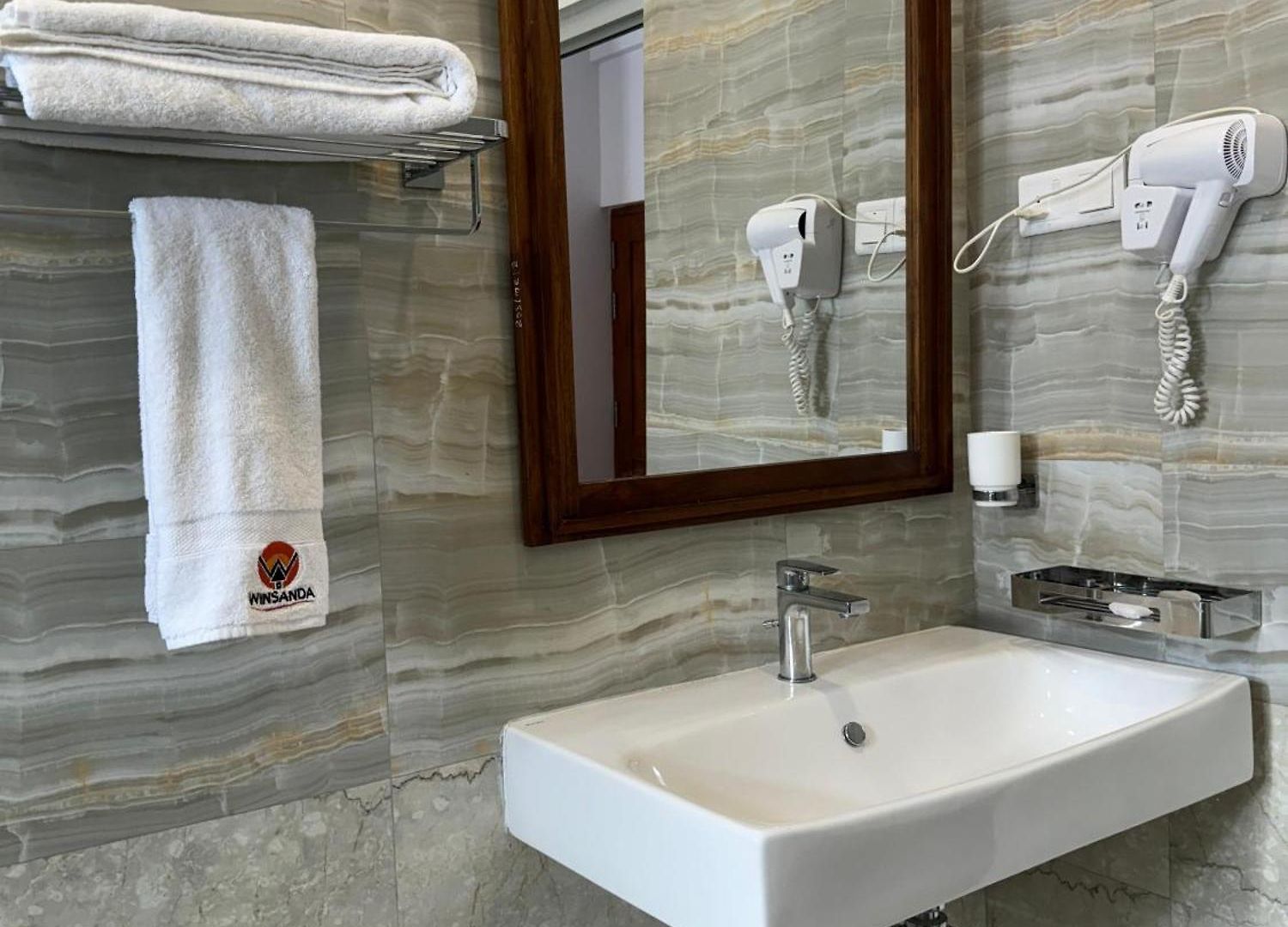 Hotel Winsanda Boutique Bungalow, L Heated Pool & Buffet Dining Nuwara Eliya
