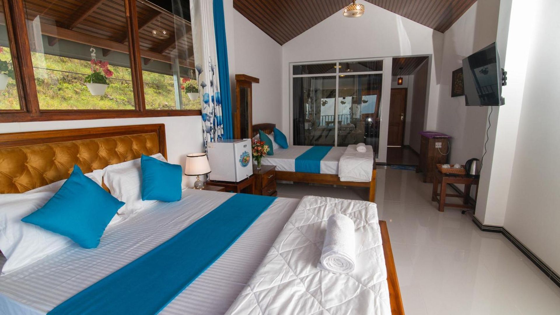 Natural View Resort *