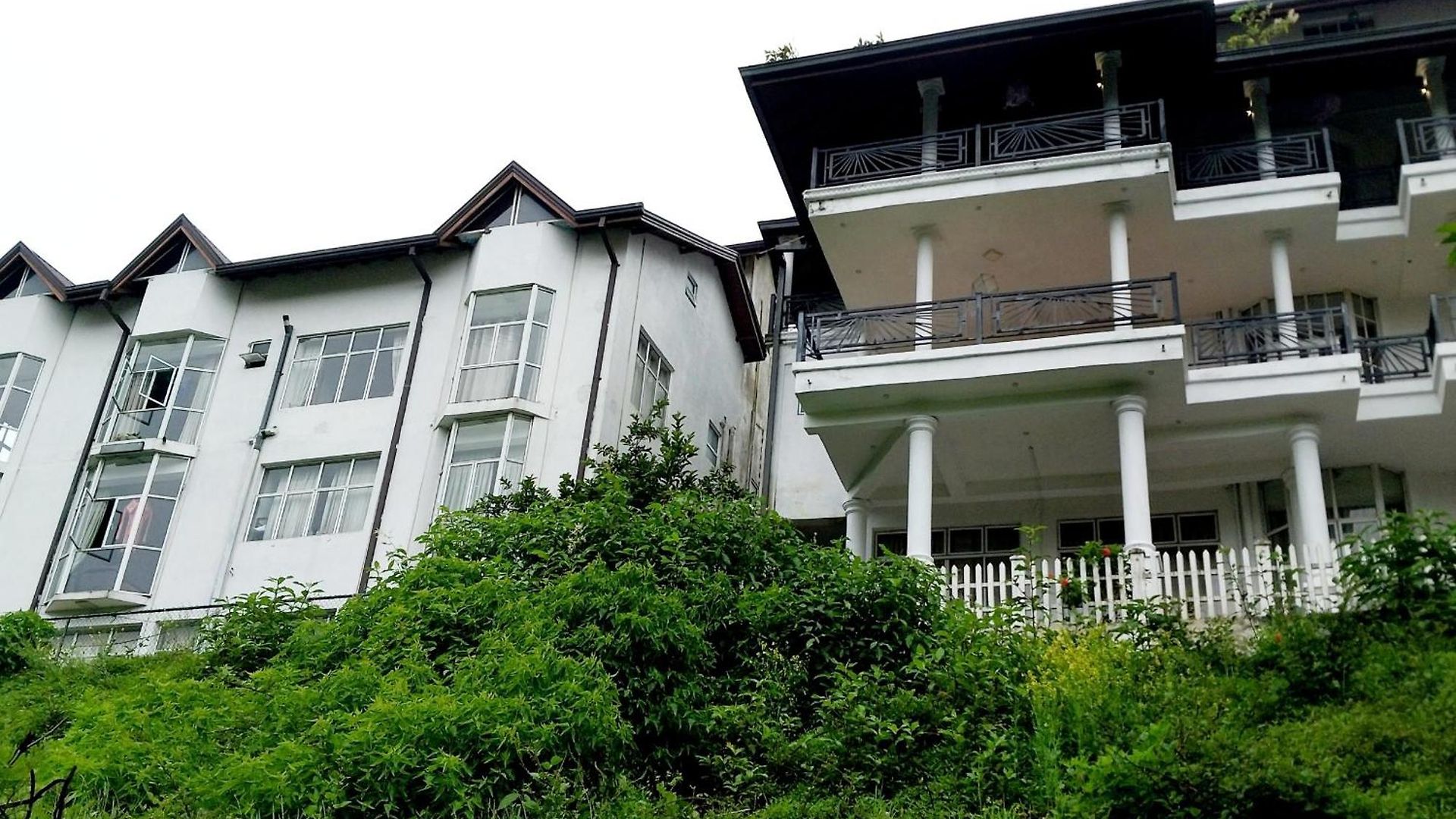 Hotel Drizzle Ridge