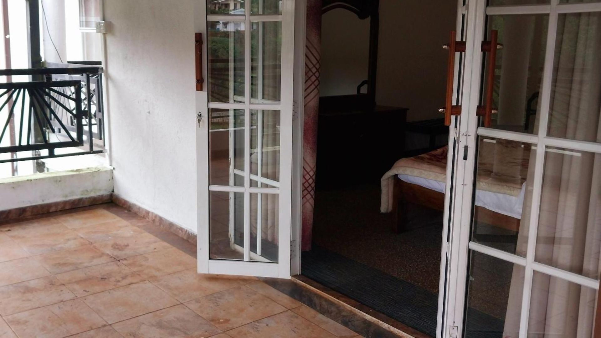 Hotel Drizzle Ridge Nuwara Eliya