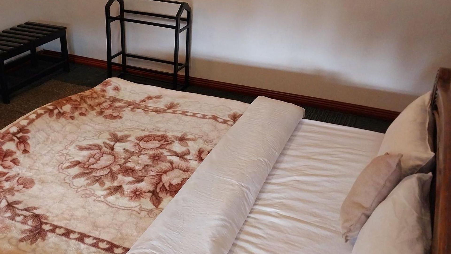 Drizzle Ridge Hotel