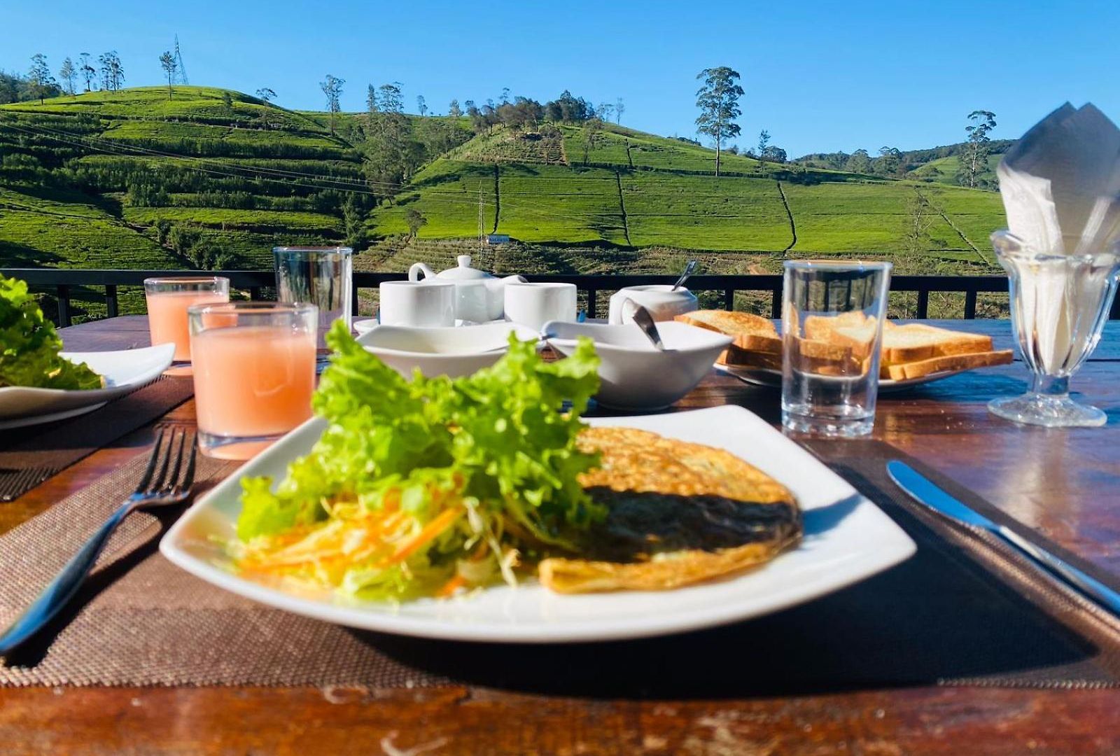 Friendly Hills Hotel