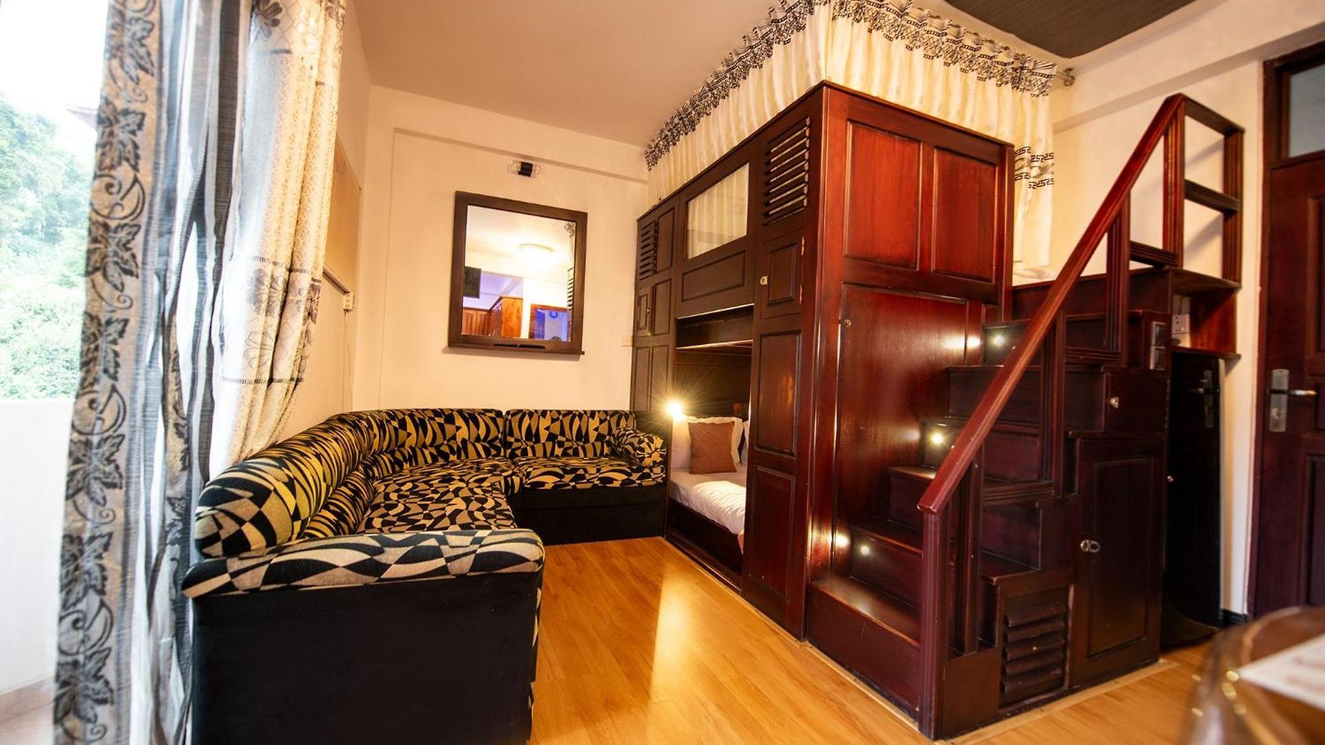 Vicrick Grand Residences