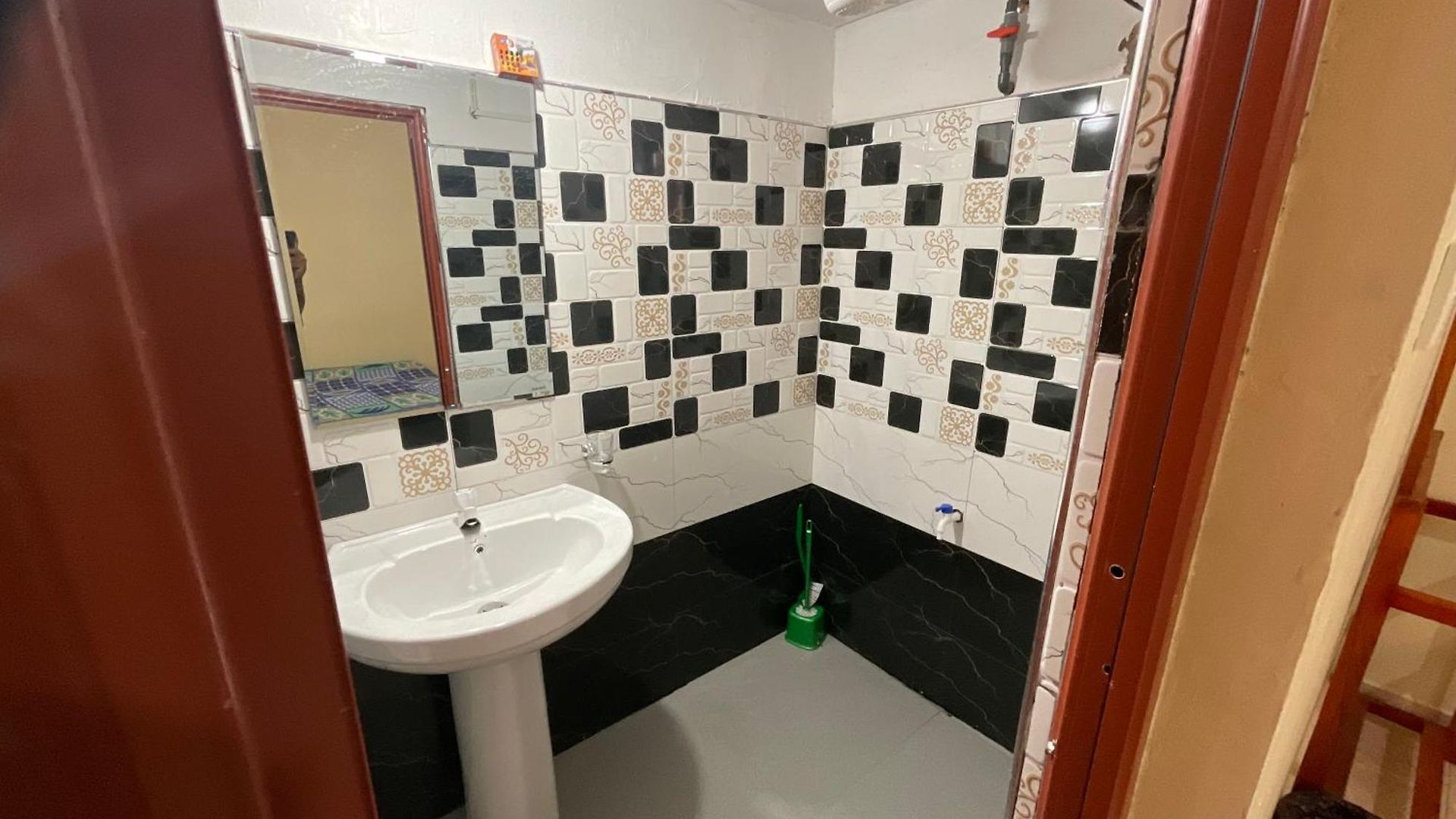 Guest house Mist - With Attached Bathrooms