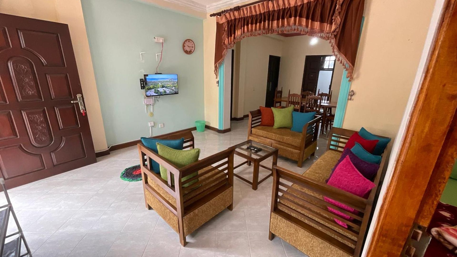 Guest house Mist - With Attached Bathrooms