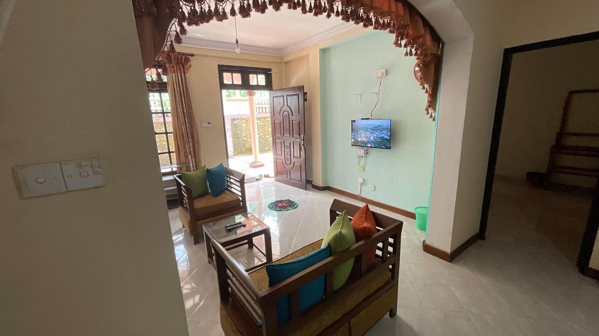 Mist - With Attached Bathrooms Guest house Nuwara Eliya