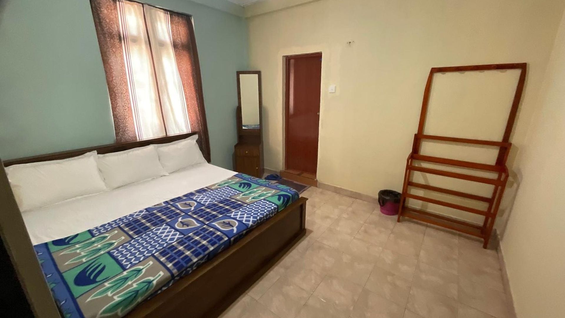 Guest house Mist - With Attached Bathrooms Nuwara Eliya