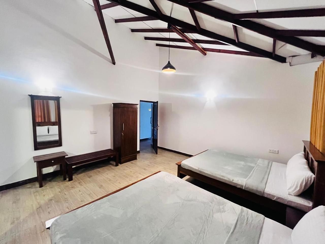Turf Nuwara Eliya