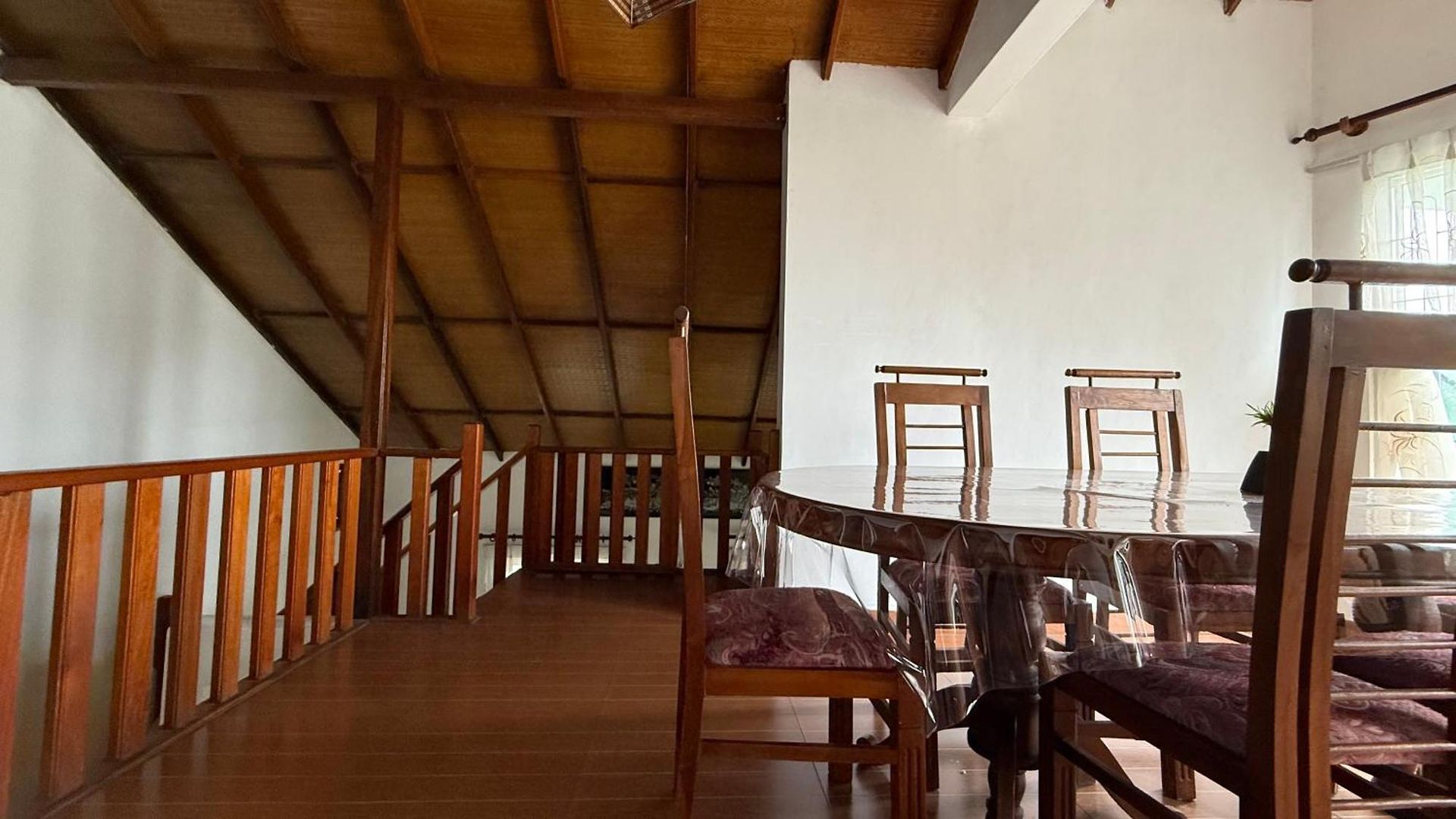 Breezy Loft - Holiday home