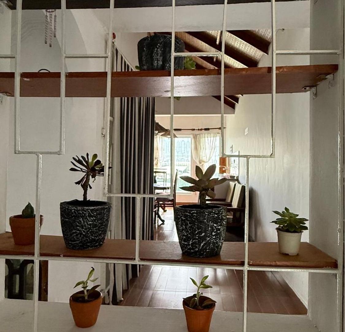 Breezy Loft - *