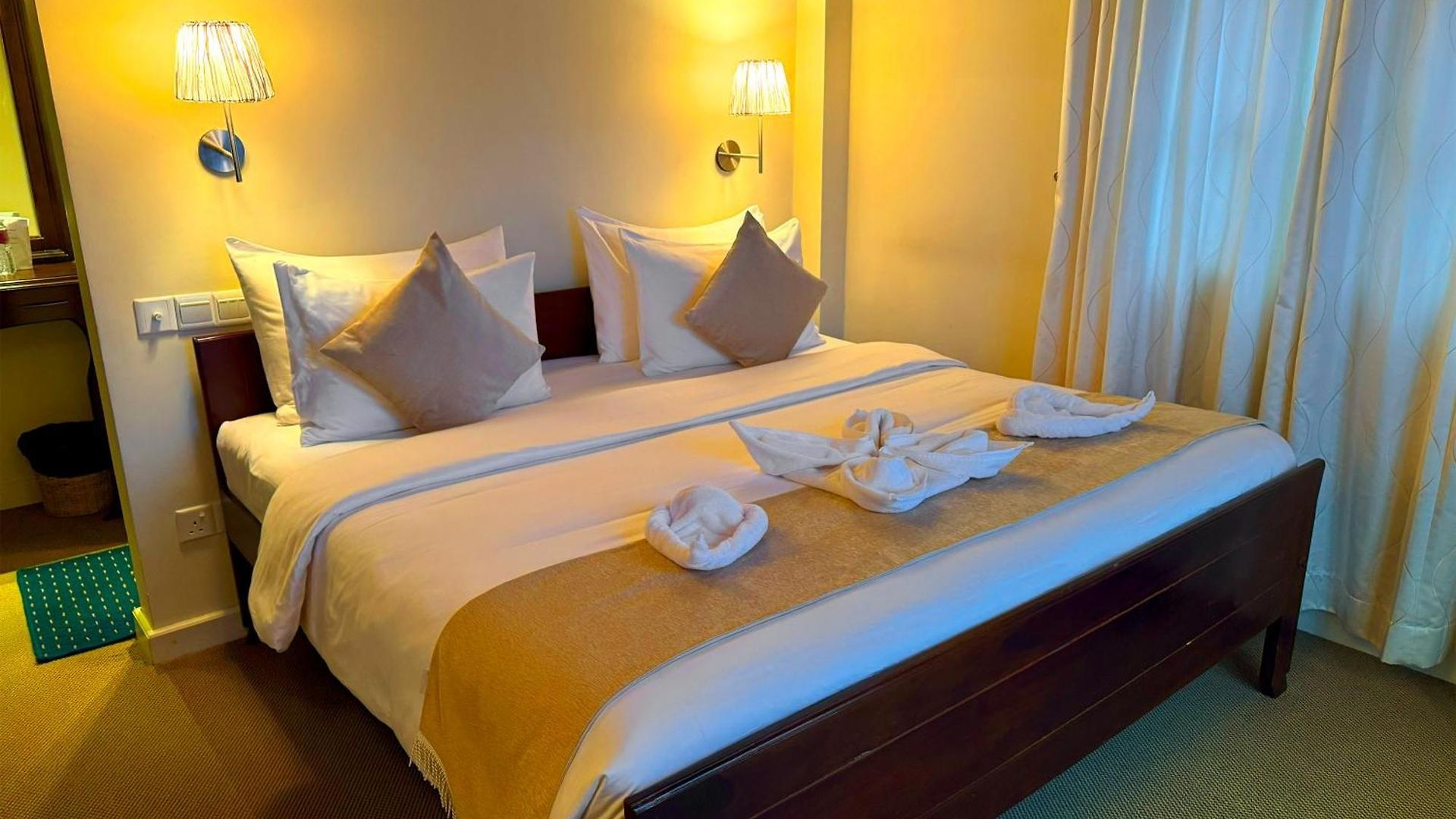 The Tapherini Lodge *