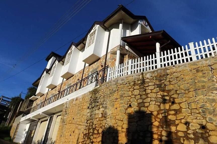 Hide Out Hills Bed & Breakfast Nuwara Eliya