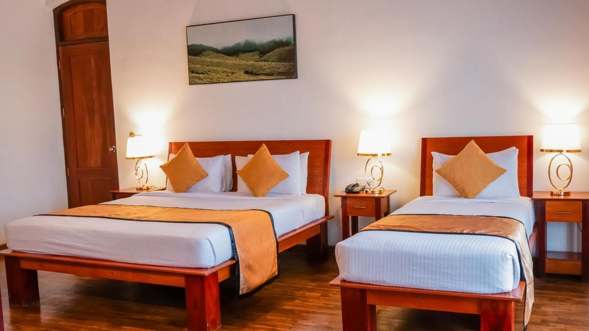 The Golden Legacy Hotel 3*
