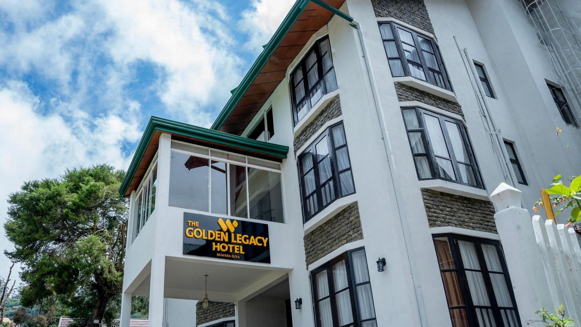 The Golden Legacy Hotel 3*