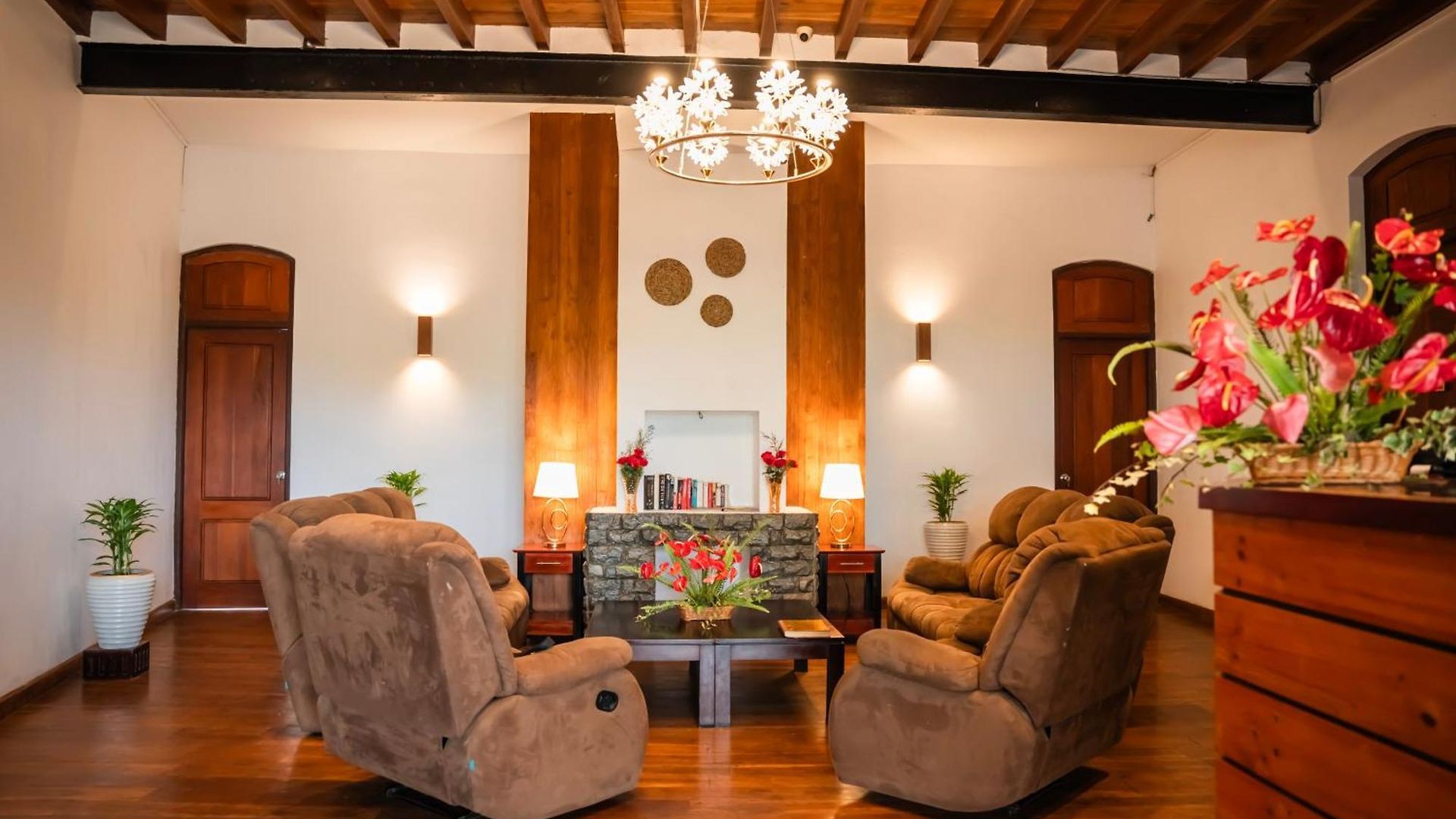 Hotel The Golden Legacy 3*
