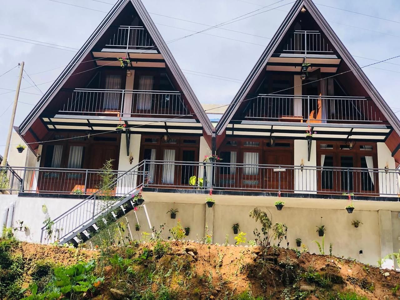 Sithgiri Dream Line Chalet Nuwara Eliya