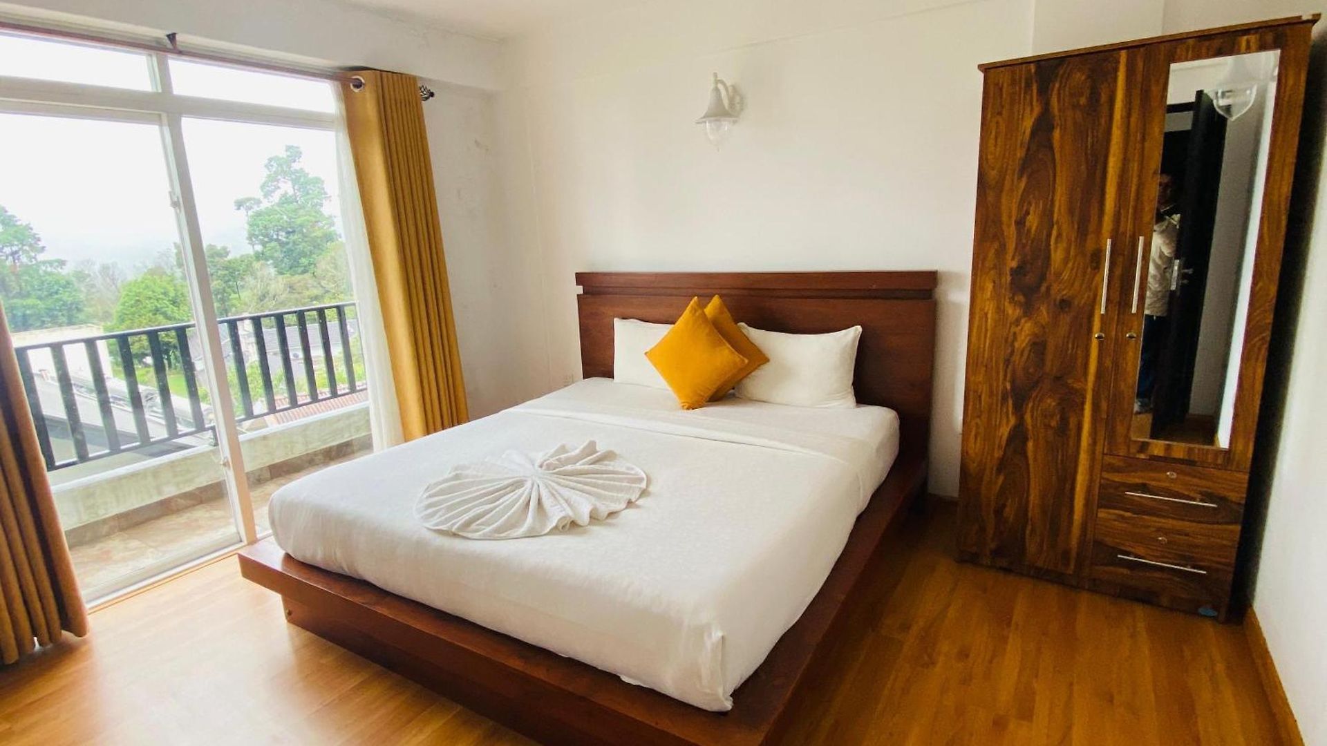 Nuwaraeliya Penthouse With Pool & Panaromic Views * Nuwara Eliya